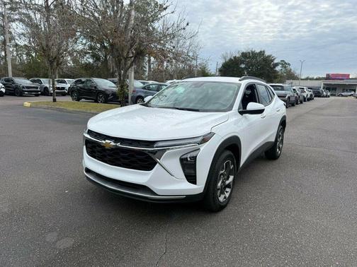 2025 Chevrolet Trax LT