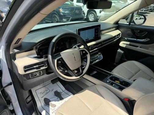 2025 Lincoln Corsair Premiere