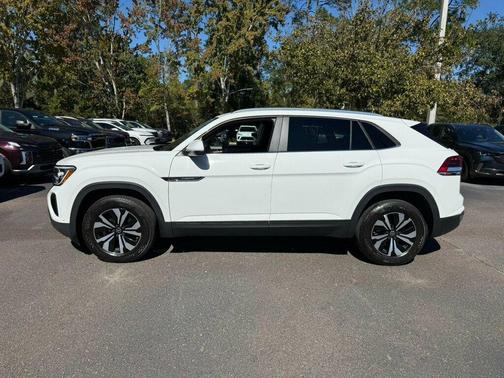 2024 Volkswagen Atlas Cross Sport 2.0T SE