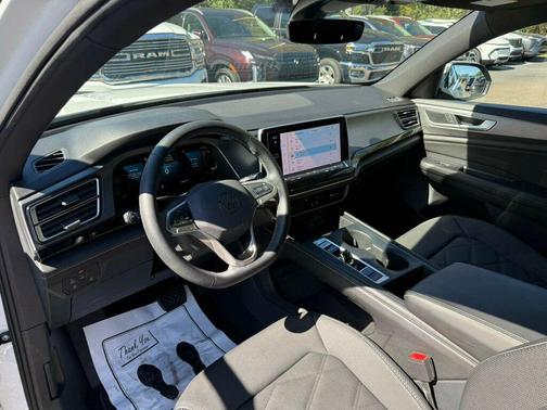 2024 Volkswagen Atlas Cross Sport 2.0T SE