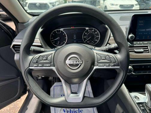 Gun Metallic 2025 Nissan Altima SV FWD