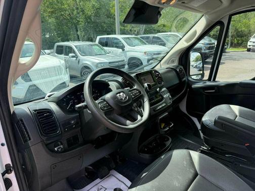 Bright White Clearcoat 2025 RAM ProMaster 2500 Tradesman