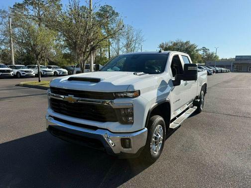 Summit White 2025 Chevrolet Silverado 2500 LT