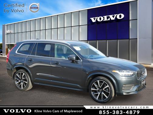 2022 Volvo XC90 Momentum