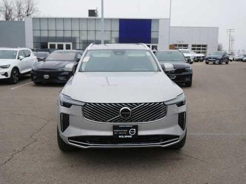 2025 Volvo XC90 Plus