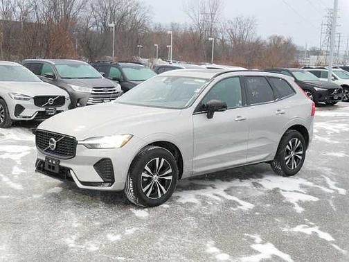 2025 Volvo XC60 Core