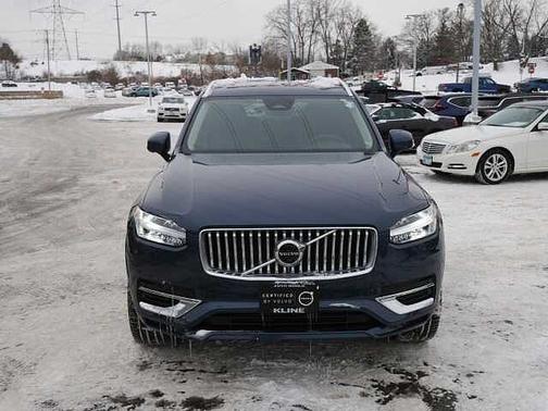 2023 Volvo XC90 Plus