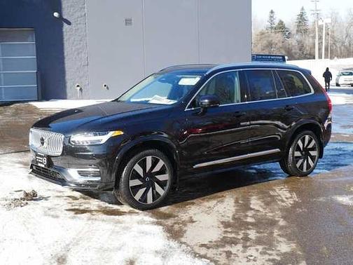 2024 Volvo XC90 Ultimate Bright Theme