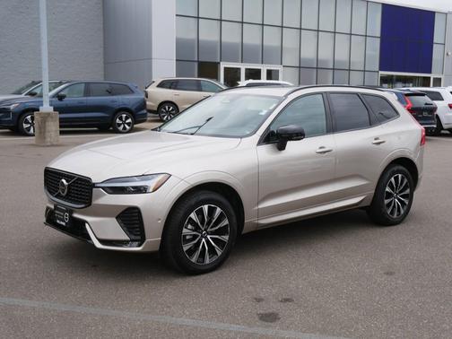 2025 Volvo XC60 Plus