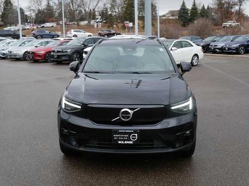 2023 Volvo XC40 Ultimate