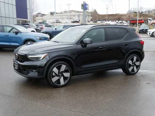 2023 Volvo XC40 Ultimate
