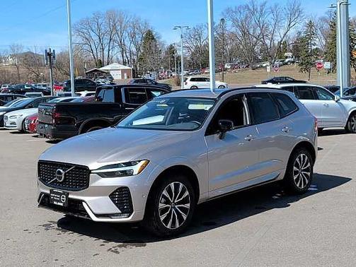 Bright Dusk 2025 Volvo XC60 Plus