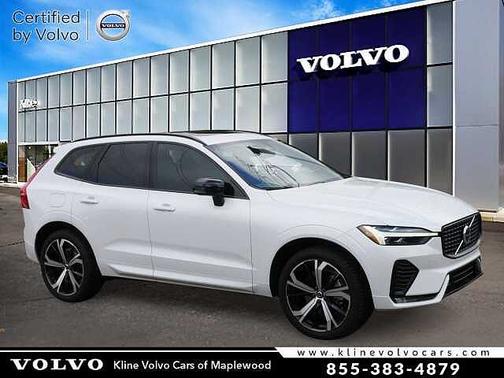 2022 Volvo XC60 R-Design