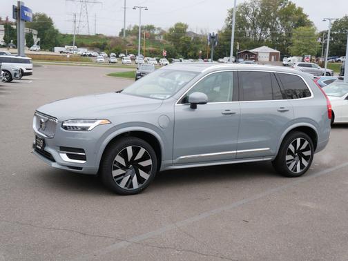 2024 Volvo XC90 Recharge Plug-In Hybrid Ultimate