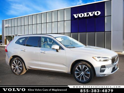 2022 Volvo XC60 Momentum