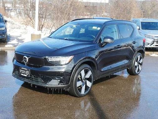 2023 Volvo XC40 Ultimate
