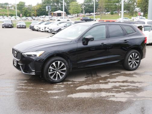 2025 Volvo XC60 Plus