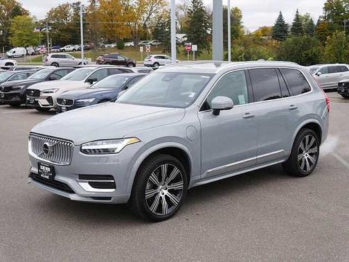 2024 Volvo XC90 Plus