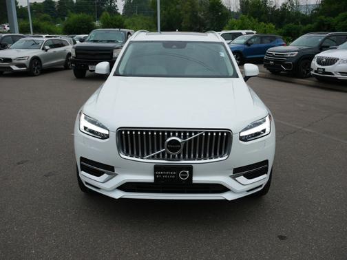 2022 Volvo XC90 Recharge Plug-In Hybrid Inscription Expression