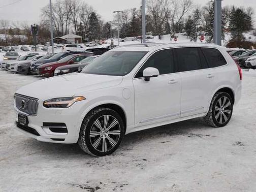 2024 Volvo XC90 Plus