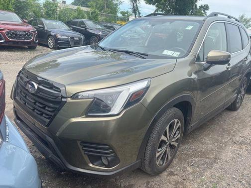 Autumn Green Metallic 2023 Subaru Forester Limited