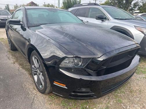 2014 Ford Mustang V6