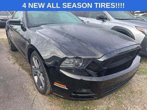 2014 Ford Mustang V6