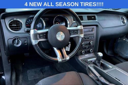 2014 Ford Mustang V6