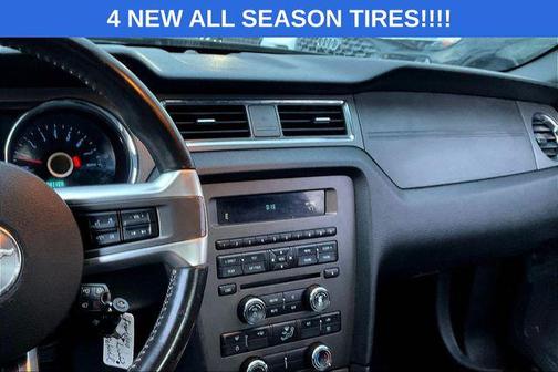 2014 Ford Mustang V6