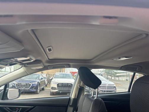 2019 Subaru Impreza 2.0i Premium