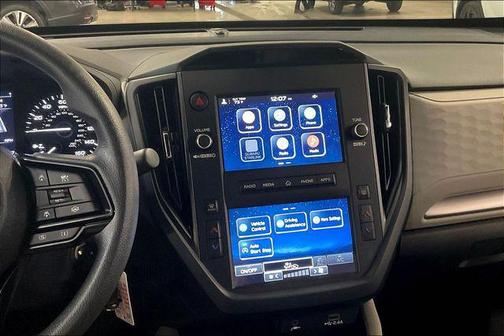 2025 Subaru Forester Base