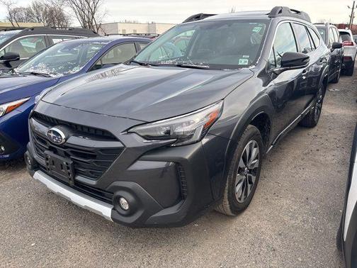 Magnetite Gray Metallic 2023 Subaru Outback Limited