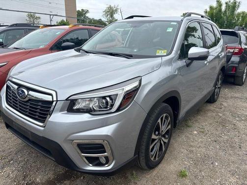 Ice Silver Metallic 2019 Subaru Forester Limited