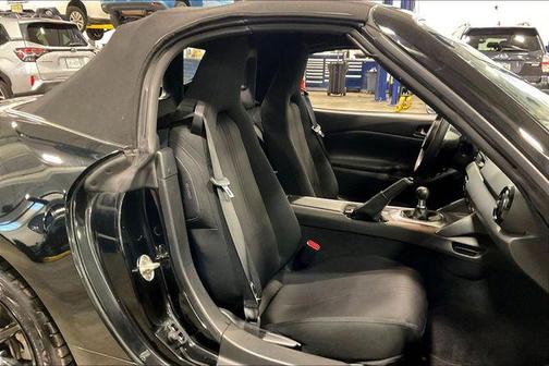 2023 Mazda MX-5 Miata Sport