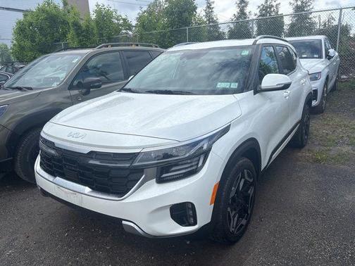 Snow White Pearl 2025 Kia Seltos SX Turbo