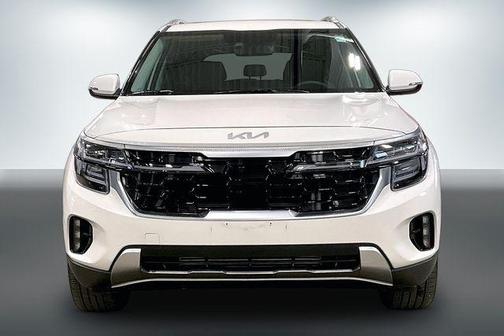 Snow White Pearl 2025 Kia Seltos SX Turbo