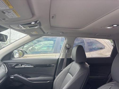 Snow White Pearl 2025 Kia Seltos SX Turbo