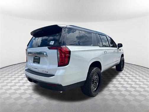 2024 GMC Yukon XL AT4