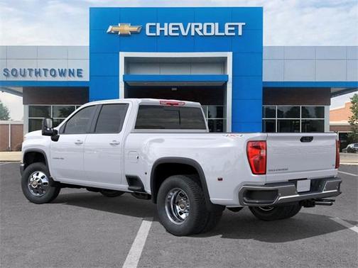 2025 Chevrolet Silverado 3500 LT
