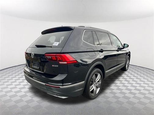 2019 Volkswagen Tiguan 2.0T SEL Premium