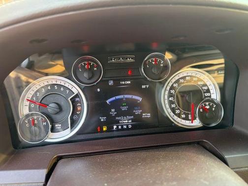Bright White Clearcoat 2017 RAM 1500 Laramie