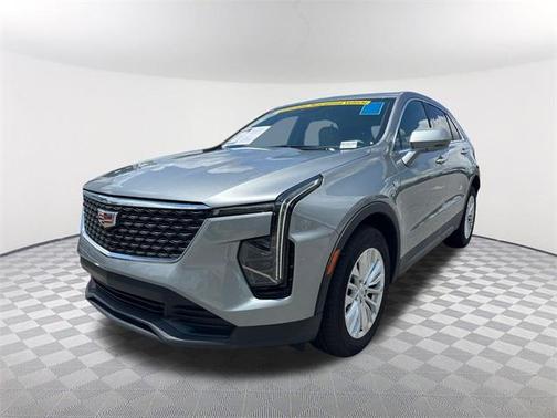 2024 Cadillac XT4 Luxury