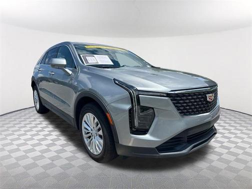 2024 Cadillac XT4 Luxury