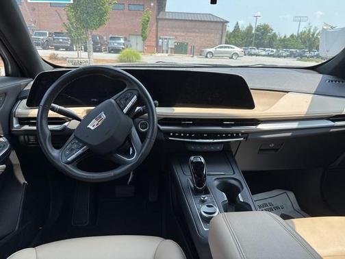 2024 Cadillac XT4 Luxury