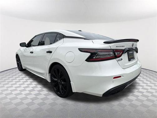 2023 Nissan Maxima SR