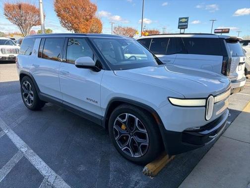 2023 Rivian R1S Adventure Quad Motor Large Pack