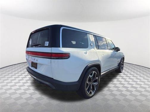 2023 Rivian R1S Adventure Quad Motor Large Pack