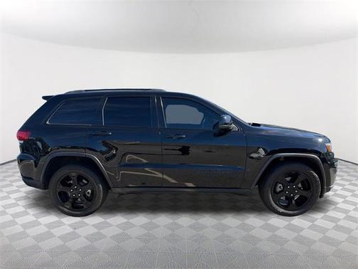 2019 Jeep Grand Cherokee Laredo