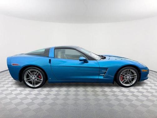 2008 Chevrolet Corvette Indy 500 Pace Car Replica