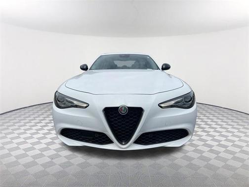 2020 Alfa Romeo Giulia Base